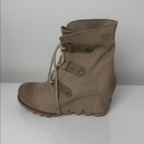 Sorel Joan of Arctic Women’s Wedge Mid Ankle Tan Boots size US 9 - Picture 9 of 11